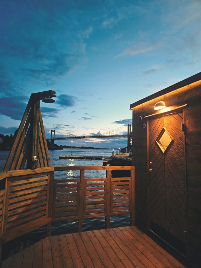 Sauna with the Herdla Bridge in the background